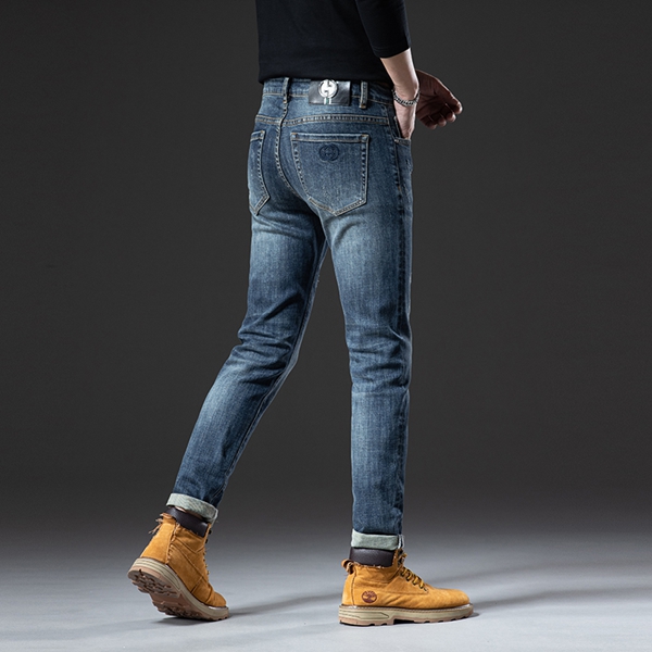 ブランドジーンズ角部分ディテール